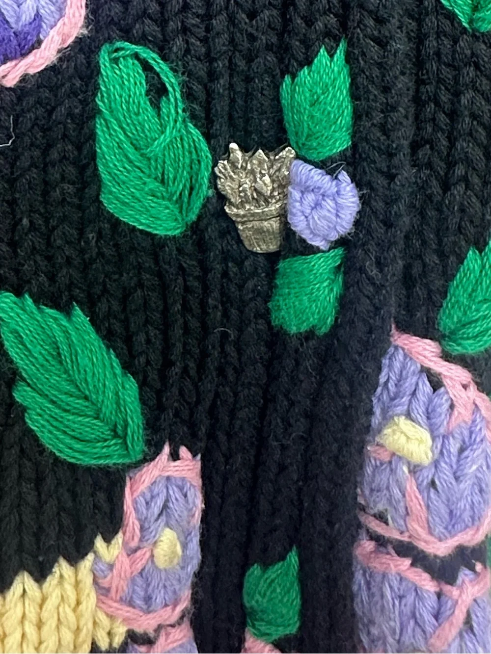 Vintage Hand Knitted Lisa Coufal Floral Sweater 100% Cotton 3D Embroidery Size L
